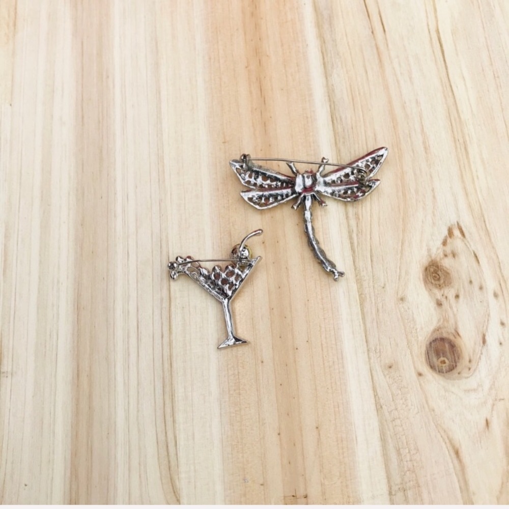 5 for $25 🎁 Fun Rhinestone Brooches Set - Picture 2 of 2